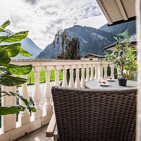 Gaestehaus Wiesengrund & Apart Sporer Mayrhofen Extérieur photo